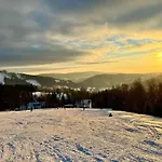 Stará škola Mariánská Apartamento Albrechtice v Jizerskych horach