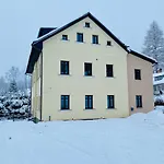 Apartamento Stará škola Mariánská Albrechtice v Jizerskych horach