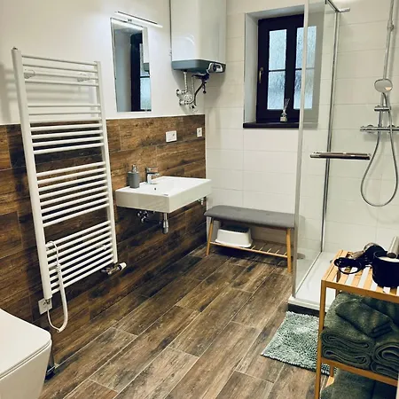 Stara Skola Marianska Apartment Albrechtice v Jizerskych horach