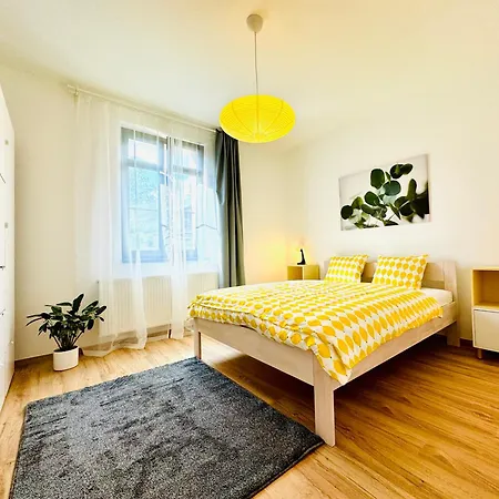 Stara Skola Marianska Apartment *