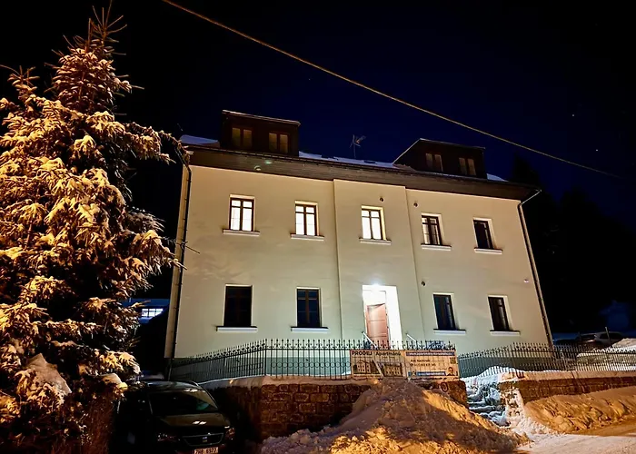 Stara Skola Marianska Апартаменты Албрехтице в Йизерских горах