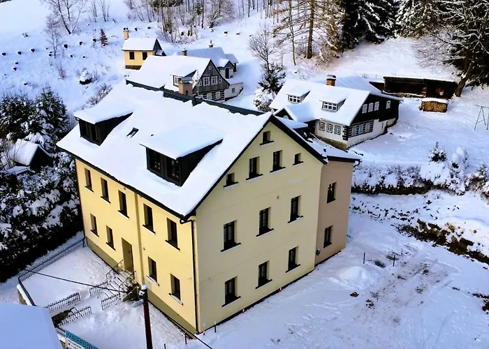 Stara Skola Marianska *