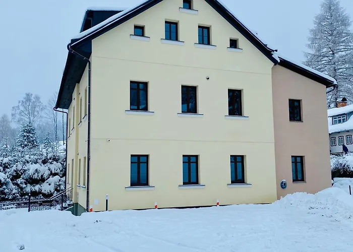 Апартаменты Stara Skola Marianska Албрехтице в Йизерских горах